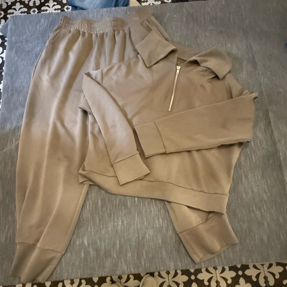 Women's Beige Lounge Set